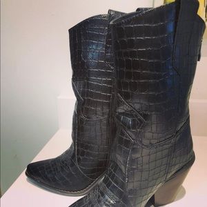 Brand new, Jessie James Decker crocodile boots